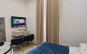 B&B Napoli Centrale Room&Jacuzzi